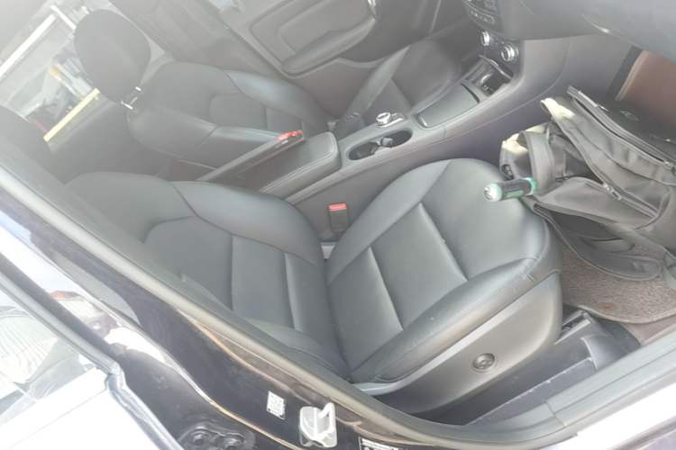 Used Mercedes-Benz B-Class 2012 B 200 Right Front Seat