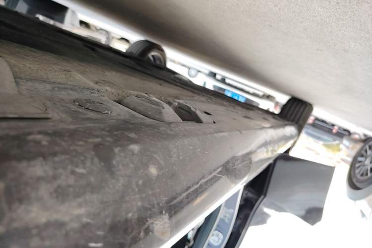 Used Mercedes-Benz B-Class 2012 B 180 Right Side Sill