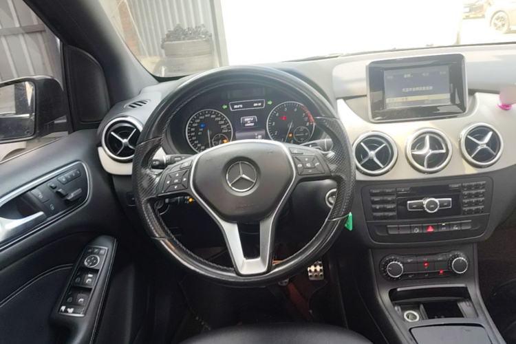 Used Mercedes-Benz B-Class 2012 B 200 Steering Wheel