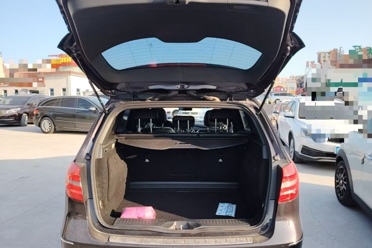 Used Mercedes-Benz B-Class 2012 B 180 Trunk