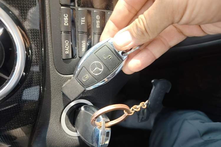 Used Mercedes-Benz B-Class 2012 B 180 Vehicle Key