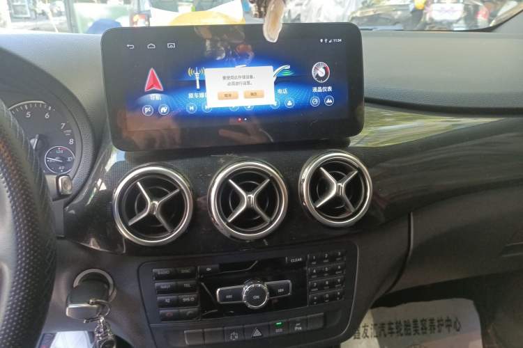 Used Mercedes-Benz B-Class 2012 B 180 Audio And AC Panel