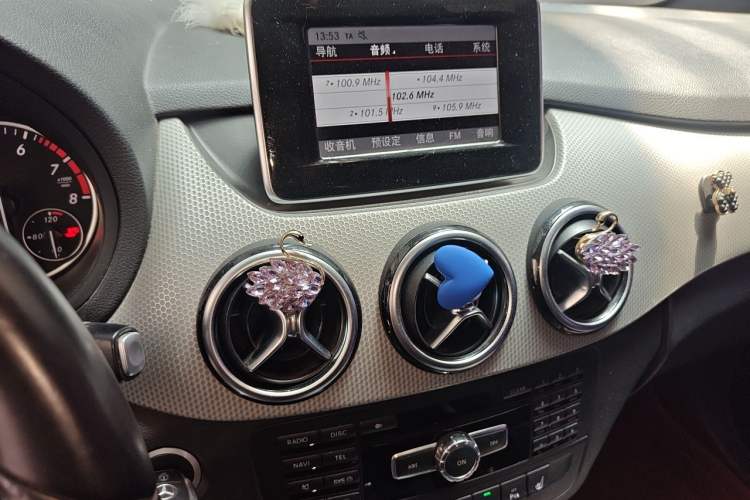 Used Mercedes-Benz B-Class 2012 B 200 Audio And AC Panel