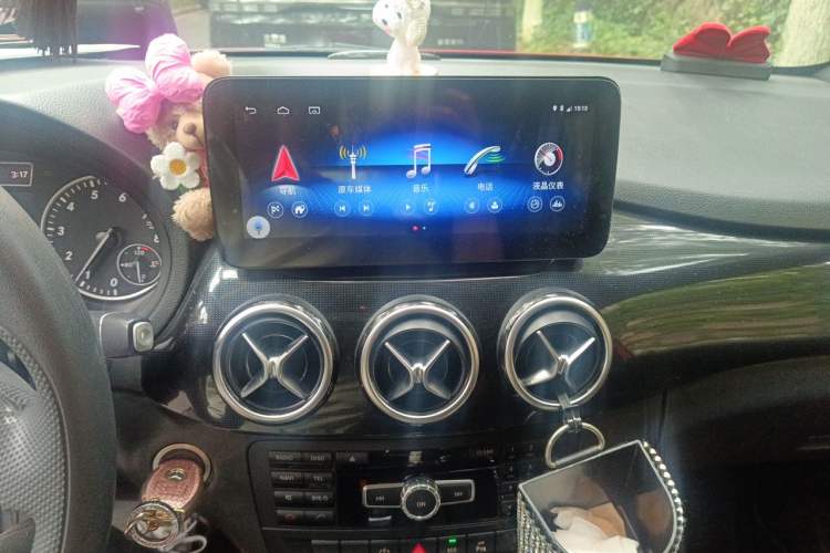 Used Mercedes-Benz B-Class 2012 B 180 Audio And AC Panel