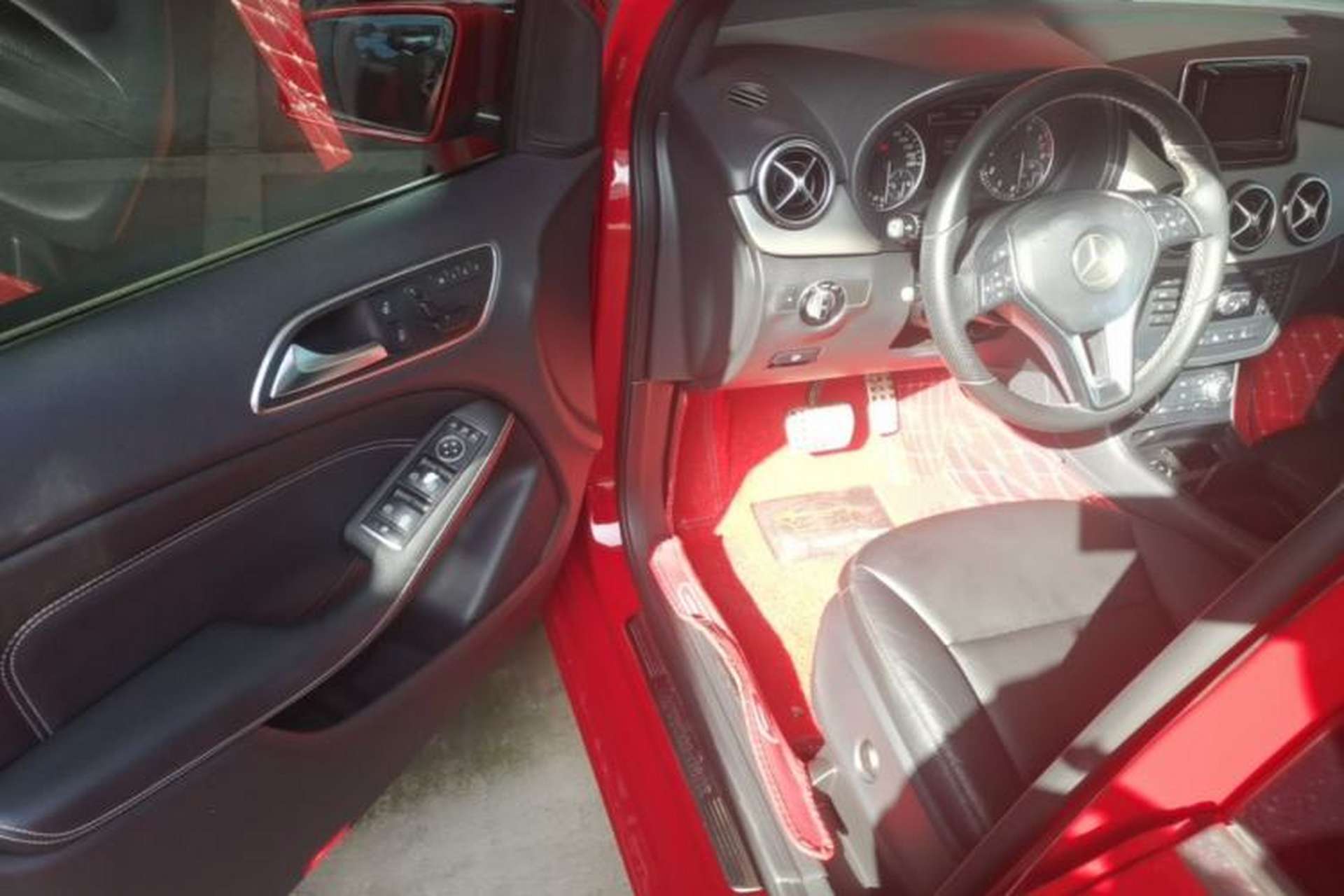 Used Mercedes-Benz B-Class 2012 B 200 Driver Seat