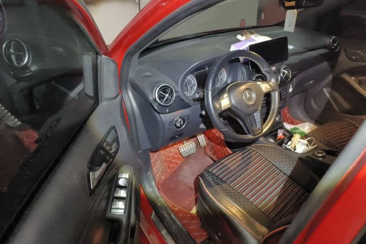 Used Mercedes-Benz B-Class 2012 B 200 Driver Seat