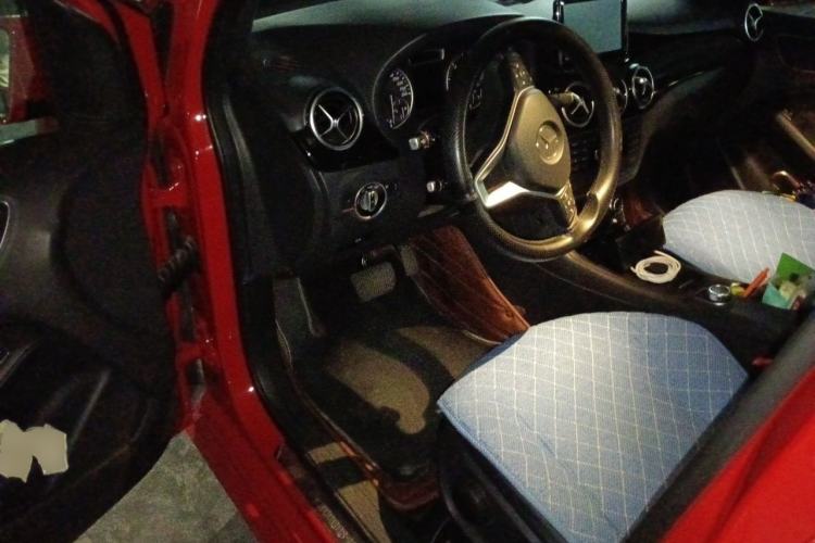 Used Mercedes-Benz B-Class 2012 B 180 Driver Seat