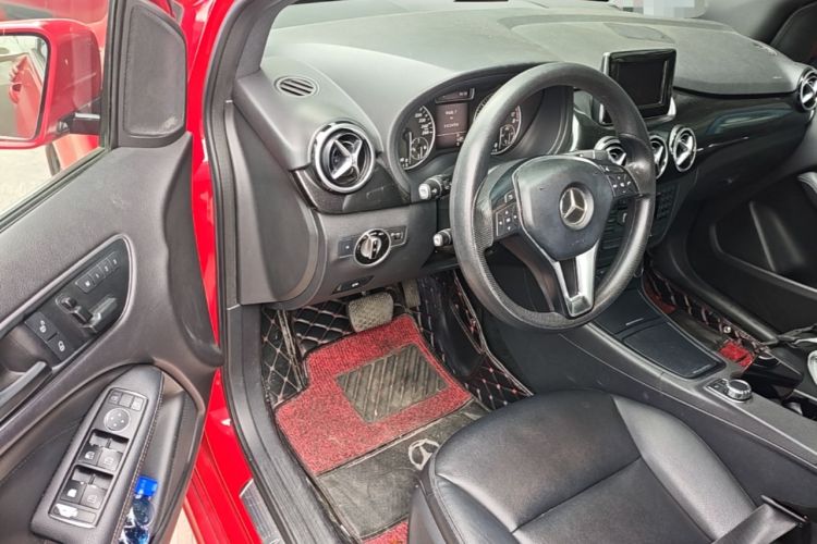 Used Mercedes-Benz B-Class 2012 B 180 Driver Seat
