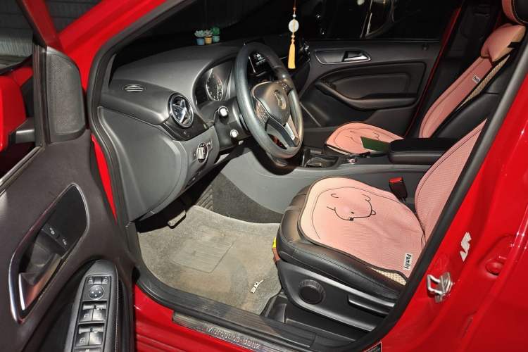 Used Mercedes-Benz B-Class 2012 B 180 Driver Seat