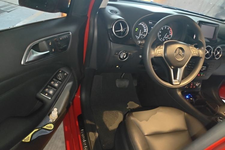 Used Mercedes-Benz B-Class 2012 B 180 Driver Seat