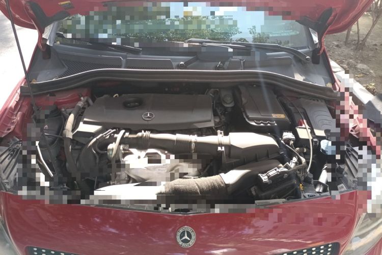 Used Mercedes-Benz B-Class 2012 B 180 Engine Bay