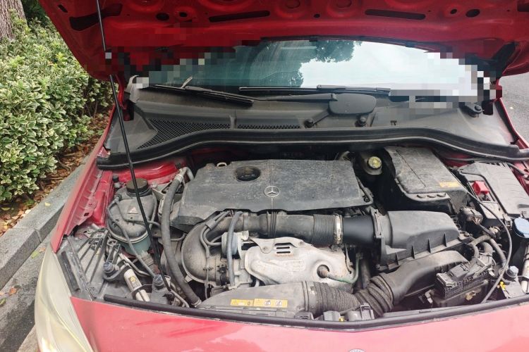 Used Mercedes-Benz B-Class 2012 B 200 Engine Bay Right