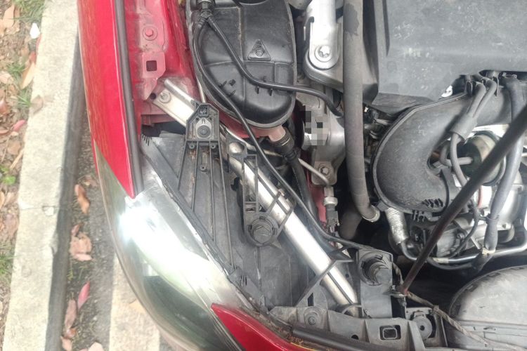 Used Mercedes-Benz B-Class 2012 B 180 Engine Bay Right