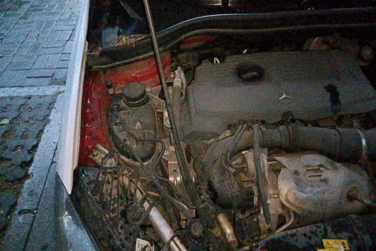 Used Mercedes-Benz B-Class 2012 B 180 Engine Bay Right
