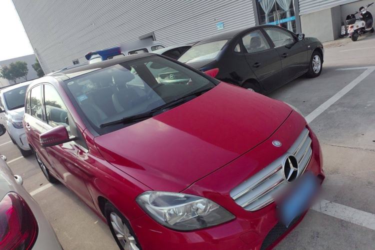 Used Mercedes-Benz B-Class 2012 B 180 Exterior 2