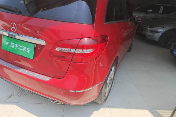 Used Mercedes-Benz B-Class 2012 B 200 Exterior 3