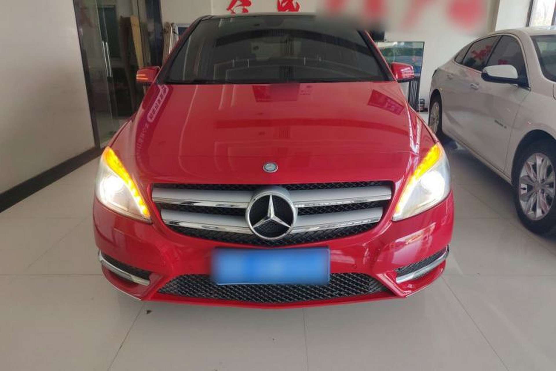 Used Mercedes-Benz B-Class 2012 B 200 Front