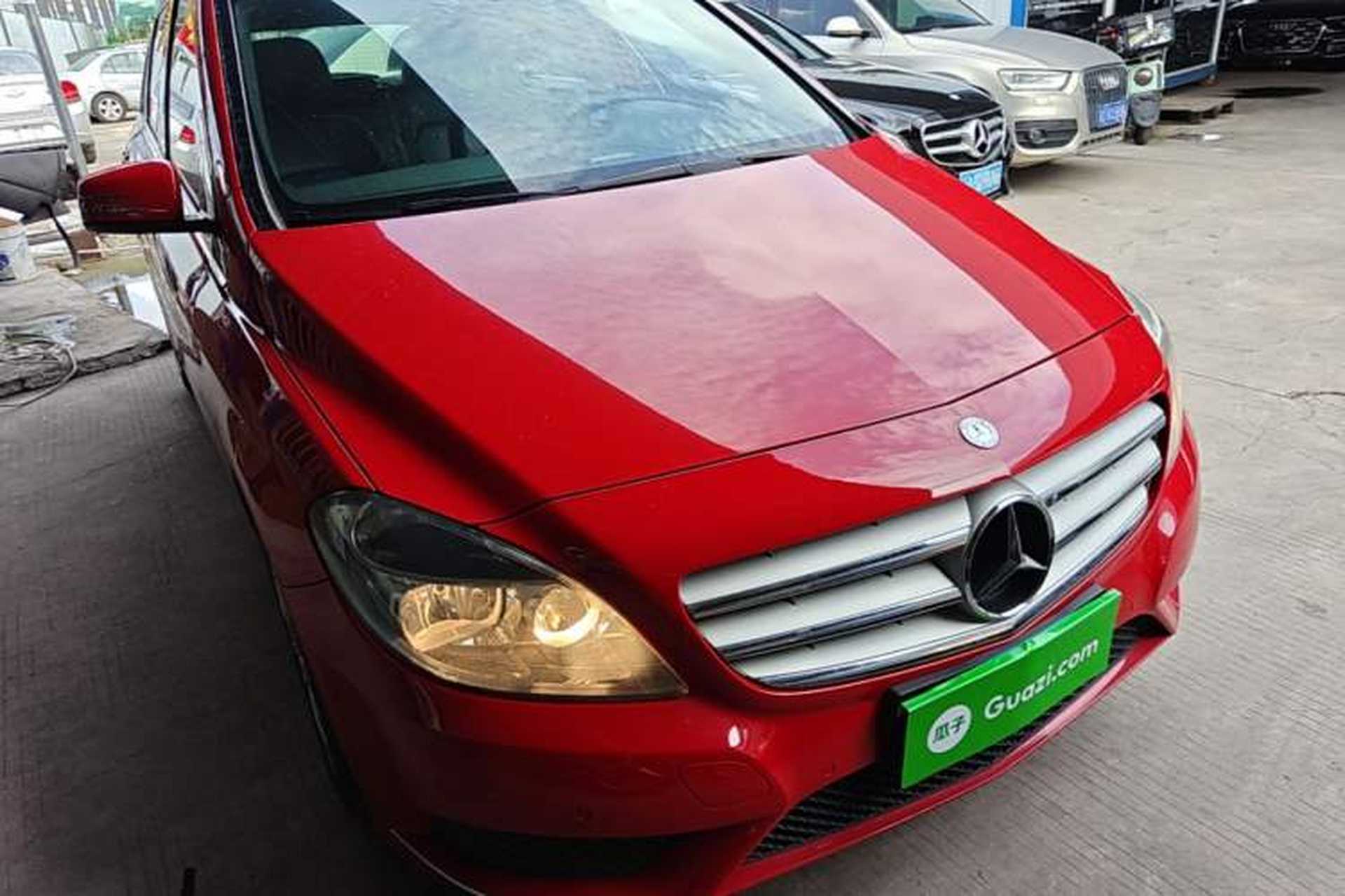 Used Mercedes-Benz B-Class 2012 B 180 Front Right 45 Deg