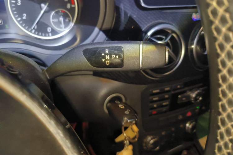Used Mercedes-Benz B-Class 2012 B 200 Gear Lever