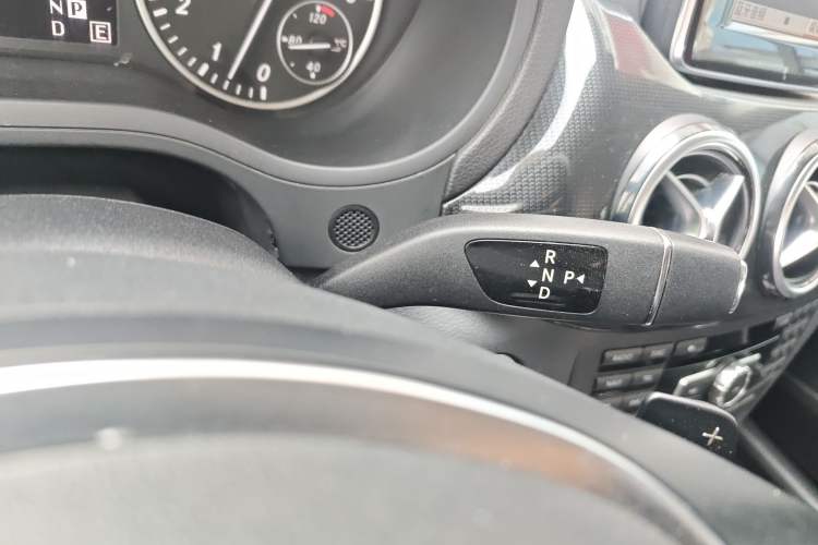 Used Mercedes-Benz B-Class 2012 B 180 Gear Lever