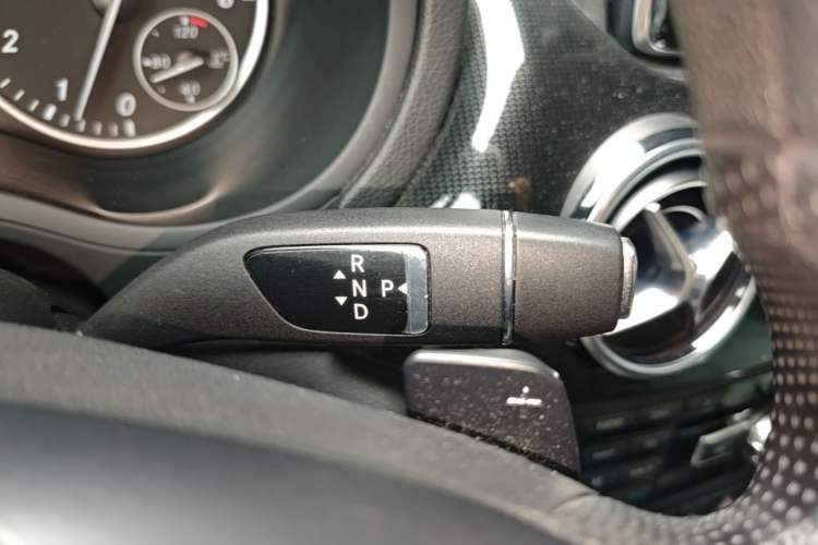 Used Mercedes-Benz B-Class 2012 B 180 Gear Lever