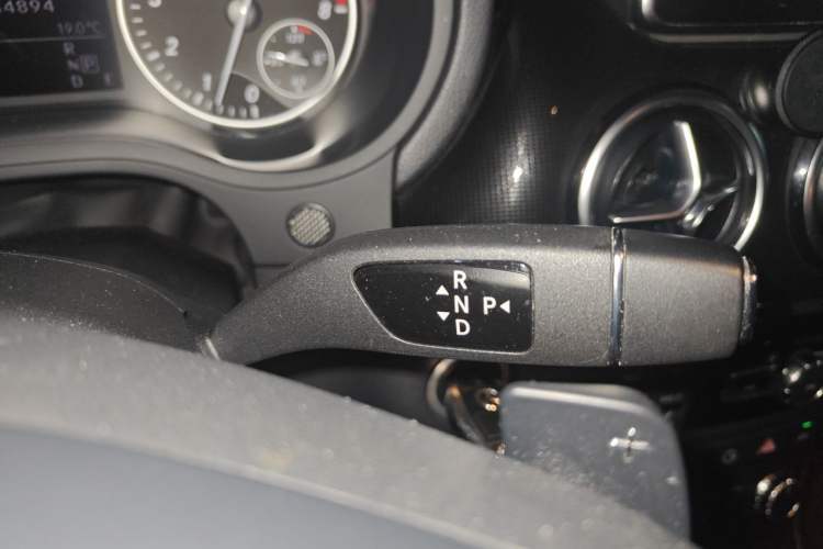 Used Mercedes-Benz B-Class 2012 B 180 Gear Lever