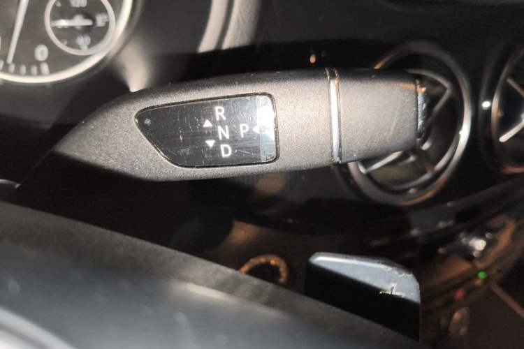 Used Mercedes-Benz B-Class 2012 B 180 Gear Lever