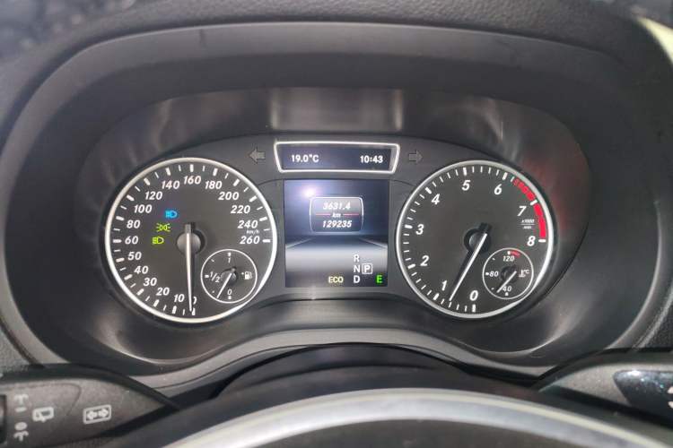 Used Mercedes-Benz B-Class 2012 B 200 Instrument Cluster
