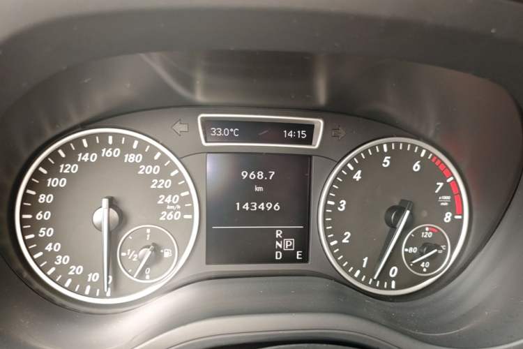Used Mercedes-Benz B-Class 2012 B 180 Instrument Cluster