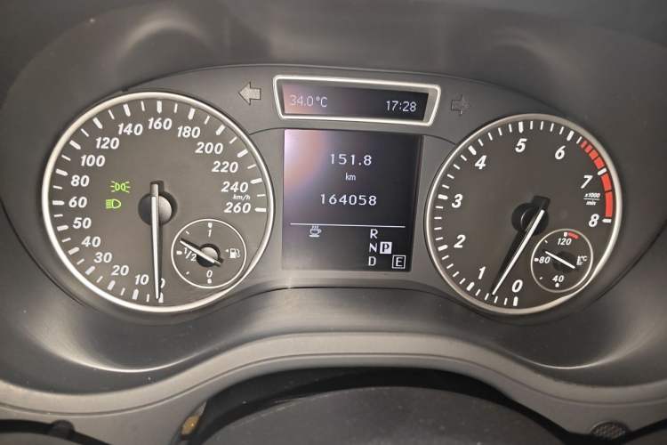 Used Mercedes-Benz B-Class 2012 B 180 Instrument Cluster