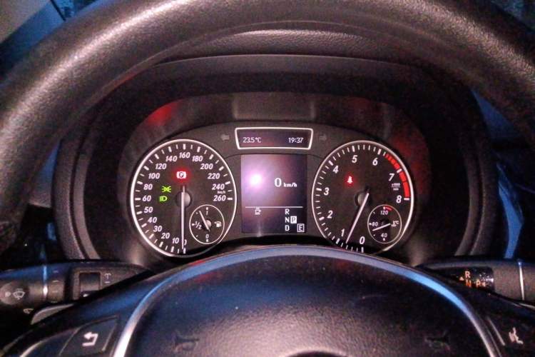 Used Mercedes-Benz B-Class 2012 B 180 Instrument Cluster