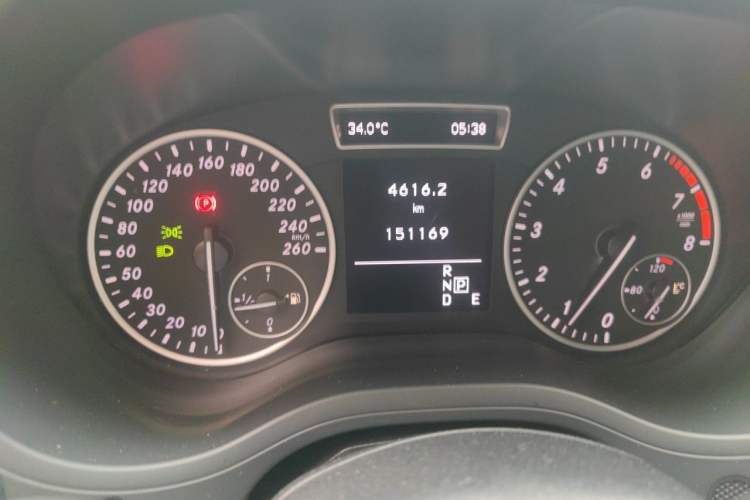 Used Mercedes-Benz B-Class 2012 B 180 Instrument Cluster