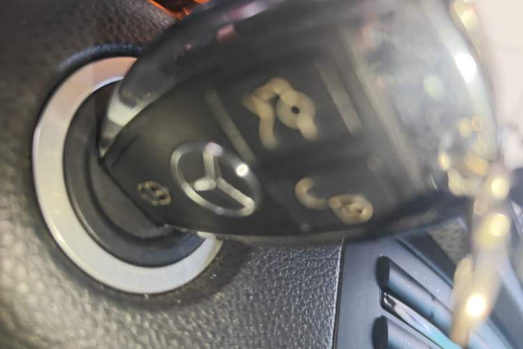 Used Mercedes-Benz B-Class 2012 B 200 Interior 1