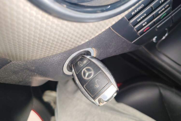 Used Mercedes-Benz B-Class 2012 B 200 Interior 1