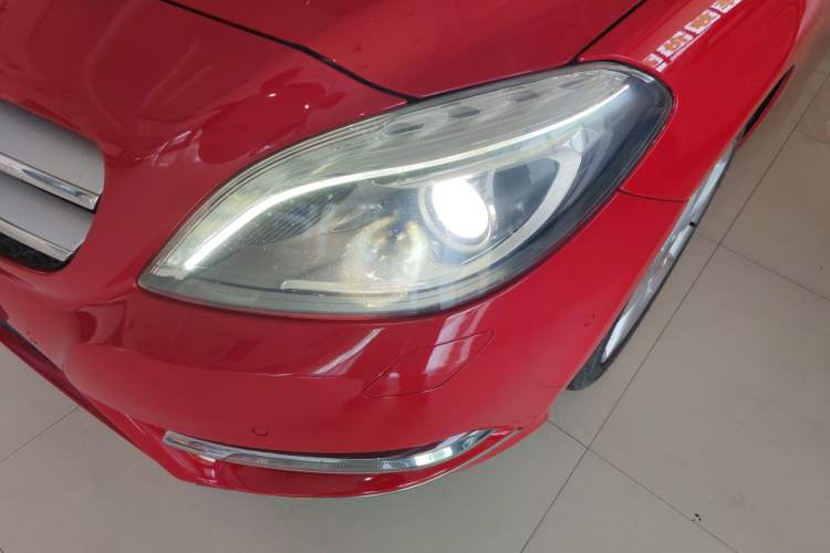 Used Mercedes-Benz B-Class 2012 B 200 Left Front Headlight