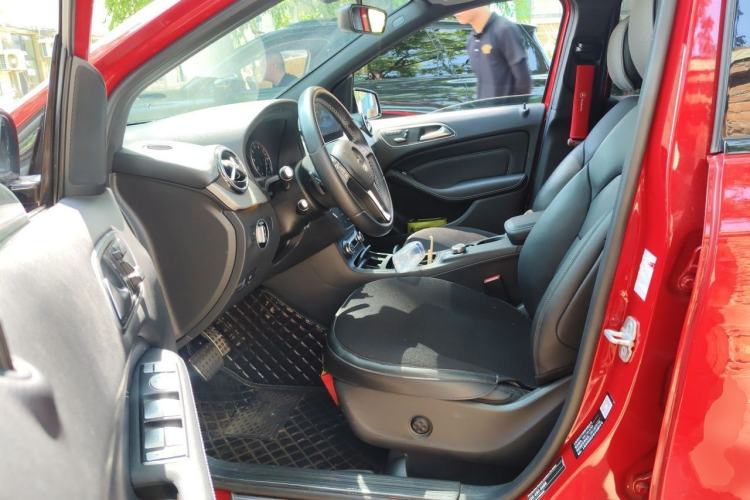 Used Mercedes-Benz B-Class 2012 B 200 Left Front Seat