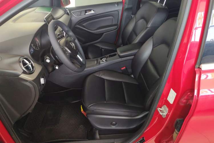 Used Mercedes-Benz B-Class 2012 B 200 Left Front Seat