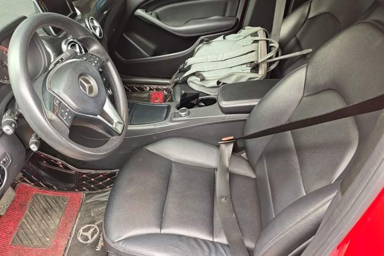 Used Mercedes-Benz B-Class 2012 B 180 Left Front Seat