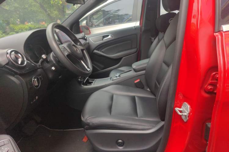 Used Mercedes-Benz B-Class 2012 B 180 Left Front Seat