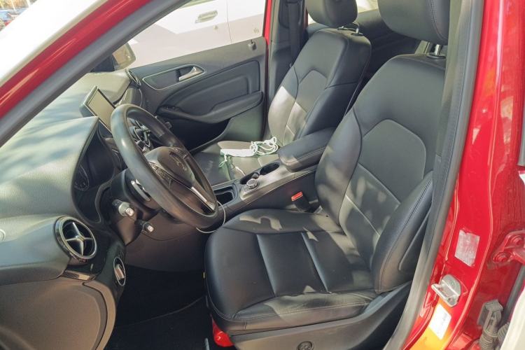Used Mercedes-Benz B-Class 2012 B 180 Left Front Seat