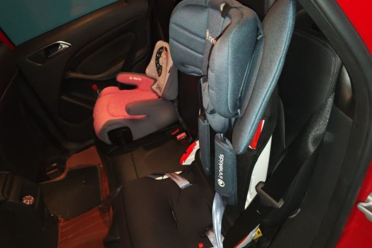 Used Mercedes-Benz B-Class 2012 B 200 Left Rear Seat