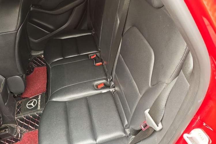 Used Mercedes-Benz B-Class 2012 B 180 Left Rear Seat