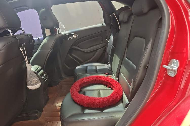 Used Mercedes-Benz B-Class 2012 B 200 Left Rear Seat