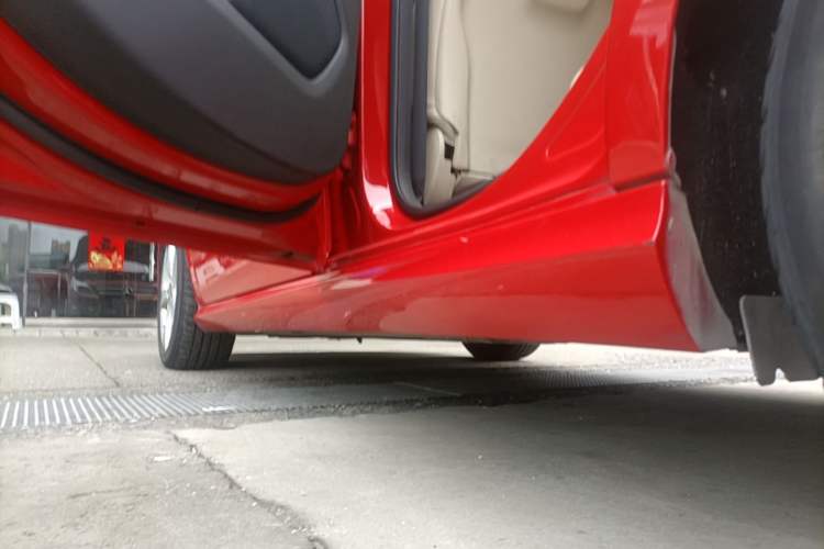 Used Mercedes-Benz B-Class 2012 B 200 Left Side Sill