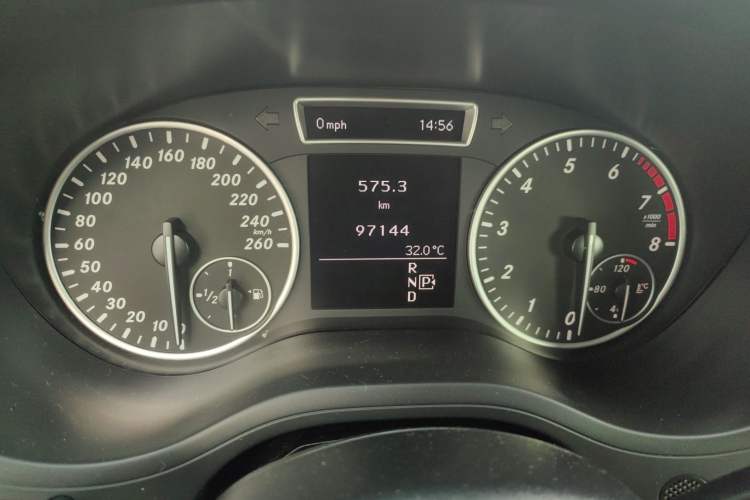 Used Mercedes-Benz B-Class 2012 B 180 Odometer Close Up
