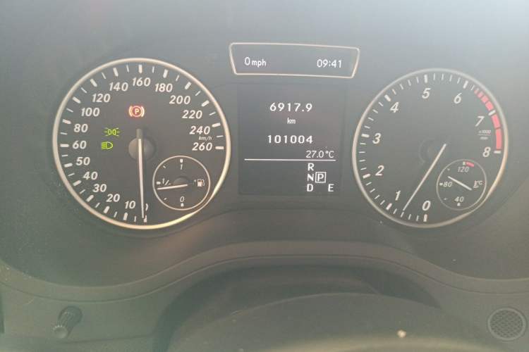 Used Mercedes-Benz B-Class 2012 B 180 Odometer Close Up