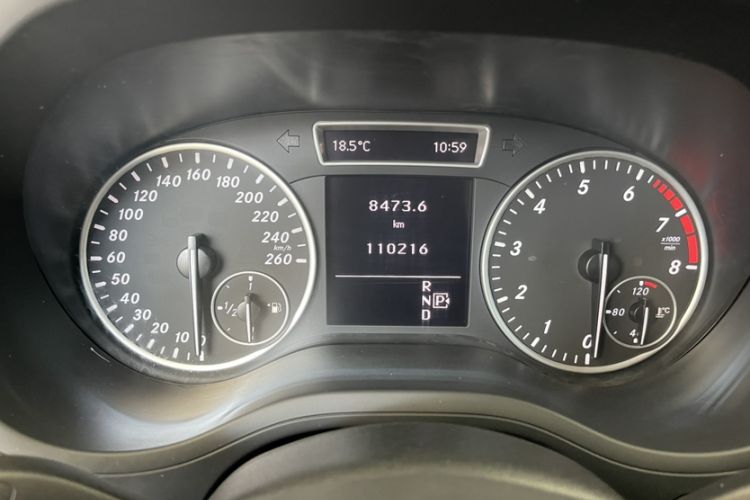Used Mercedes-Benz B-Class 2012 B 180 Odometer Close Up