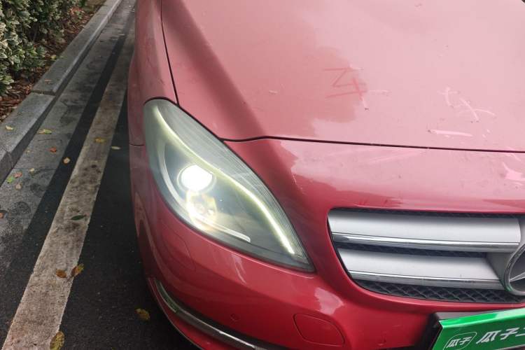 Used Mercedes-Benz B-Class 2012 B 200 Right Front Headlight