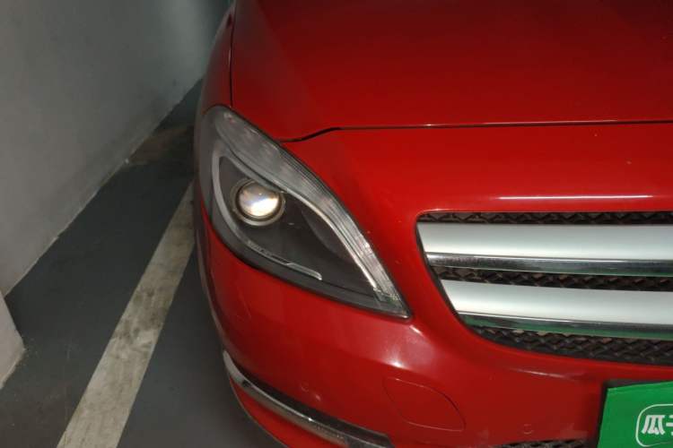 Used Mercedes-Benz B-Class 2012 B 200 Right Front Headlight