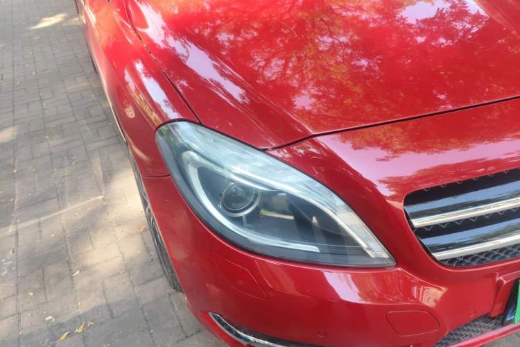 Used Mercedes-Benz B-Class 2012 B 200 Right Front Headlight